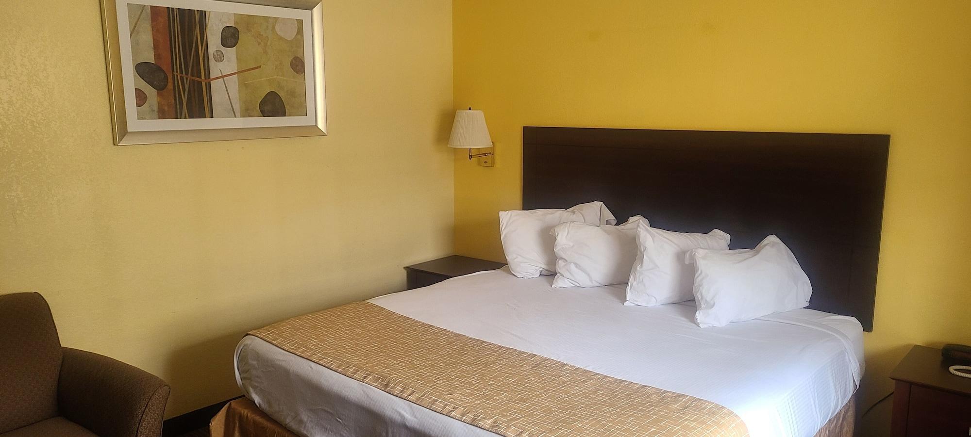 Travelodge By Wyndham Airport Platte City Екстер'єр фото