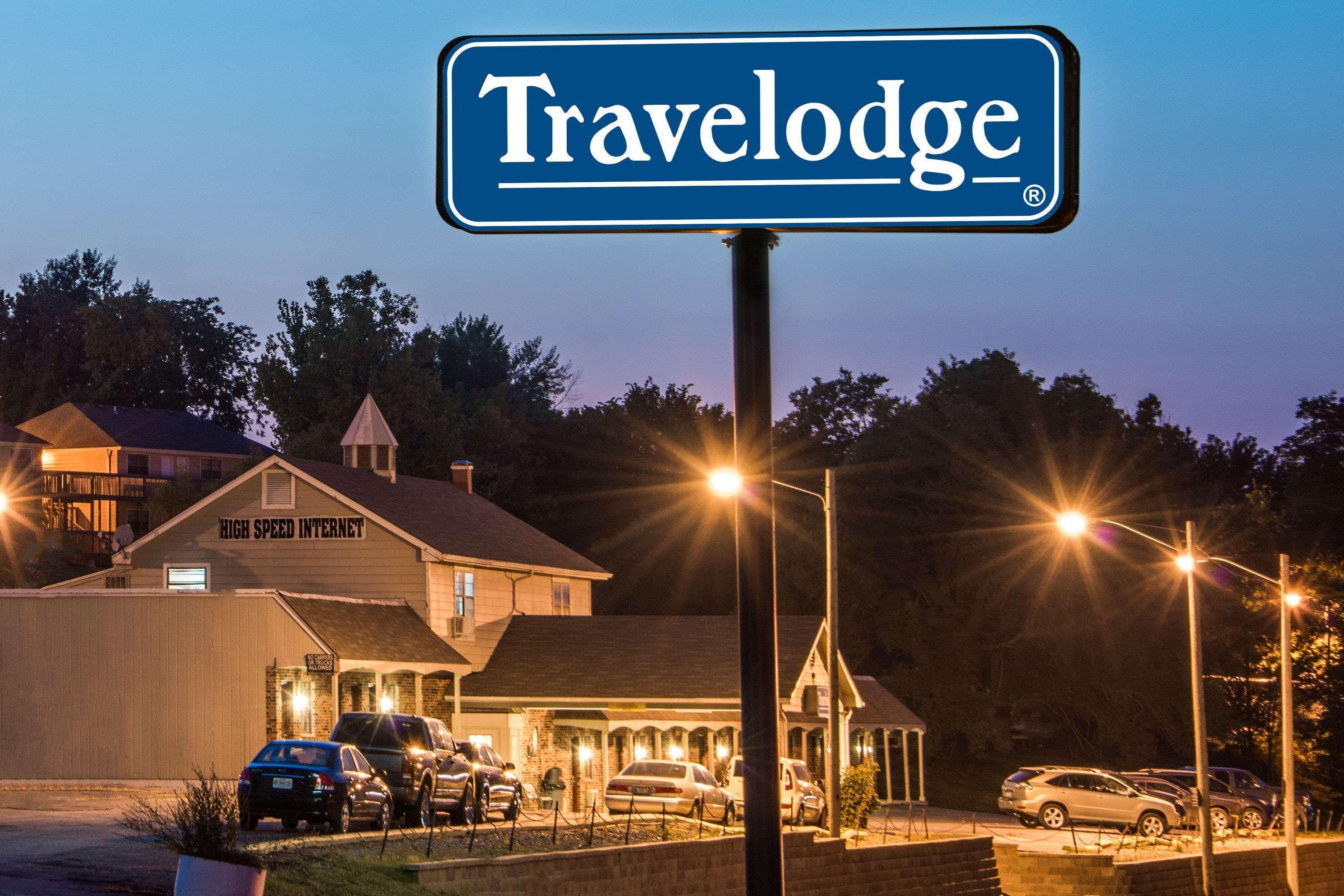 Travelodge By Wyndham Airport Platte City Екстер'єр фото